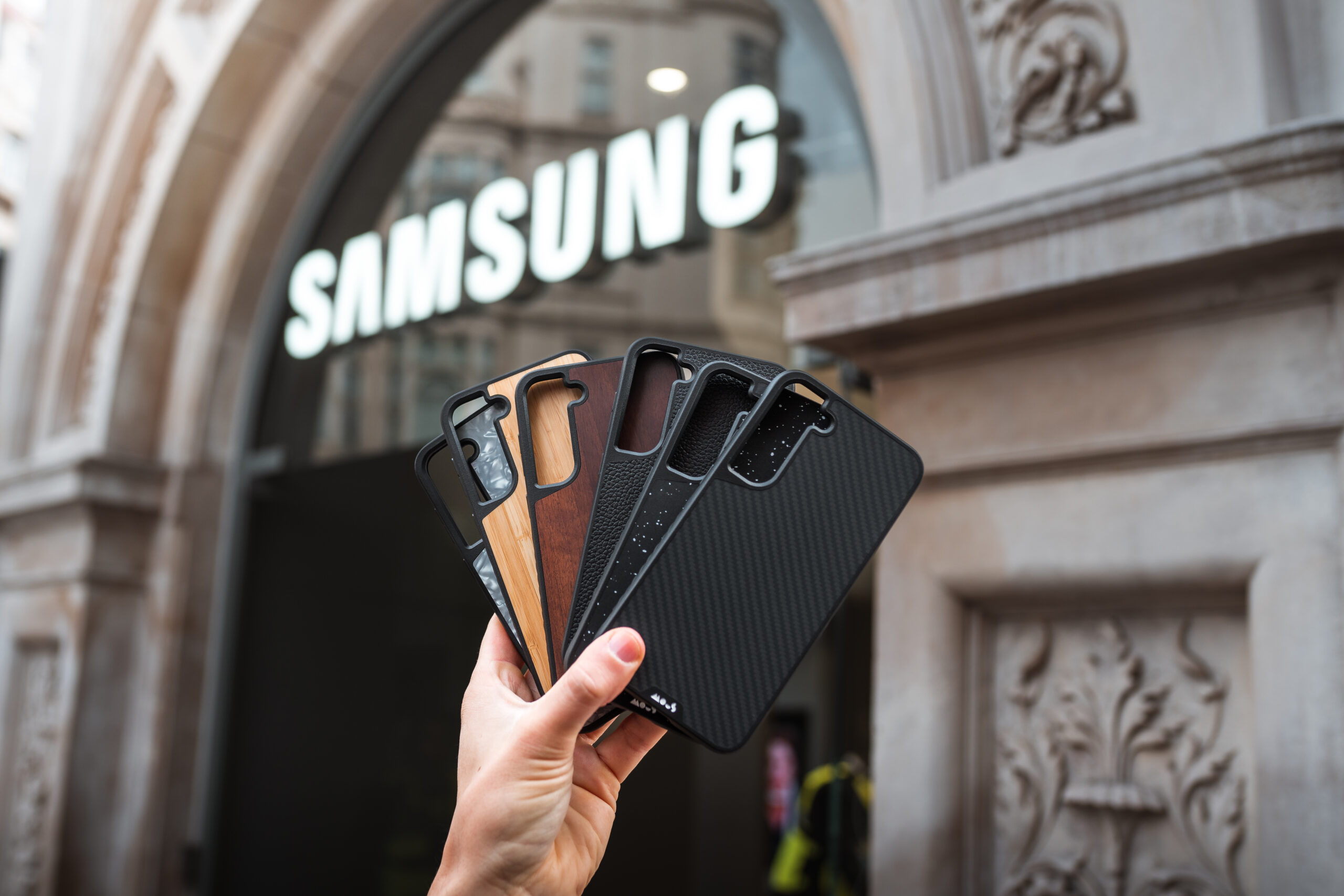 Met deze hoesjes laad jij de Samsung Galaxy S23 via MagSafe op (ADV)