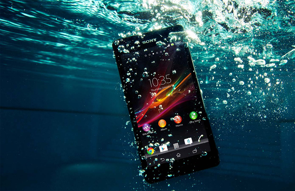 Sony Xperia ZR Review: compact en volledig waterdicht