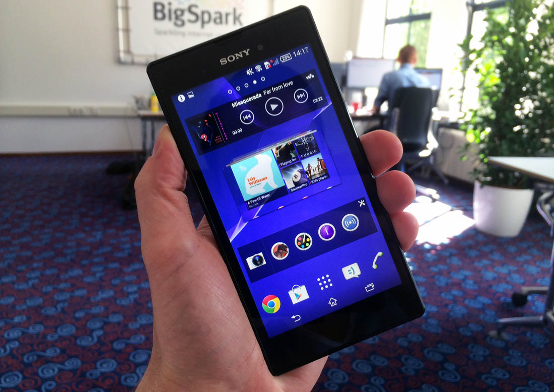 Grote en dunne Sony Xperia T3 krijgt Android 4.4.4