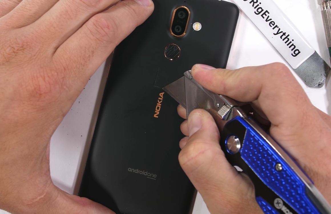 Video: Nokia 7 Plus blijkt moeilijk kapot te krijgen in duurtest