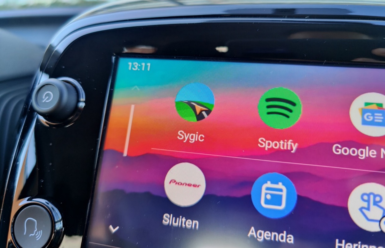 Bug Android Auto: iconen en taakbalk worden opgeblazen