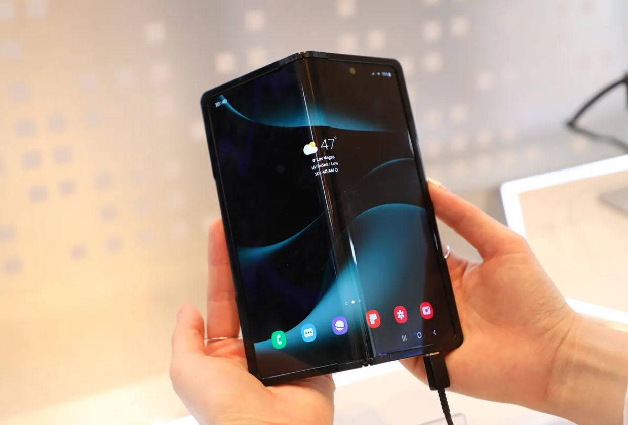 Samsung presenteert scherm dat 360 graden kan worden gevouwen