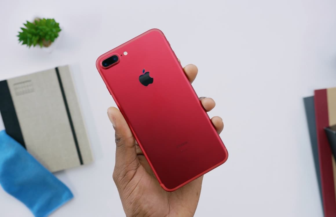 Video: iPhone 7 Plus RED unboxing vergelijkt rode kleur met andere modellen
