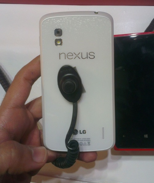 Witte Nexus 4 gespot bij Qualcomm, release mogelijk dichtbij