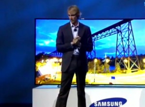 Video: Michael Bay faalt keihard tijdens persconferentie Samsung