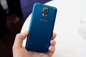 Video: Samsung introduceert de Galaxy S5 en zijn nieuwe features
