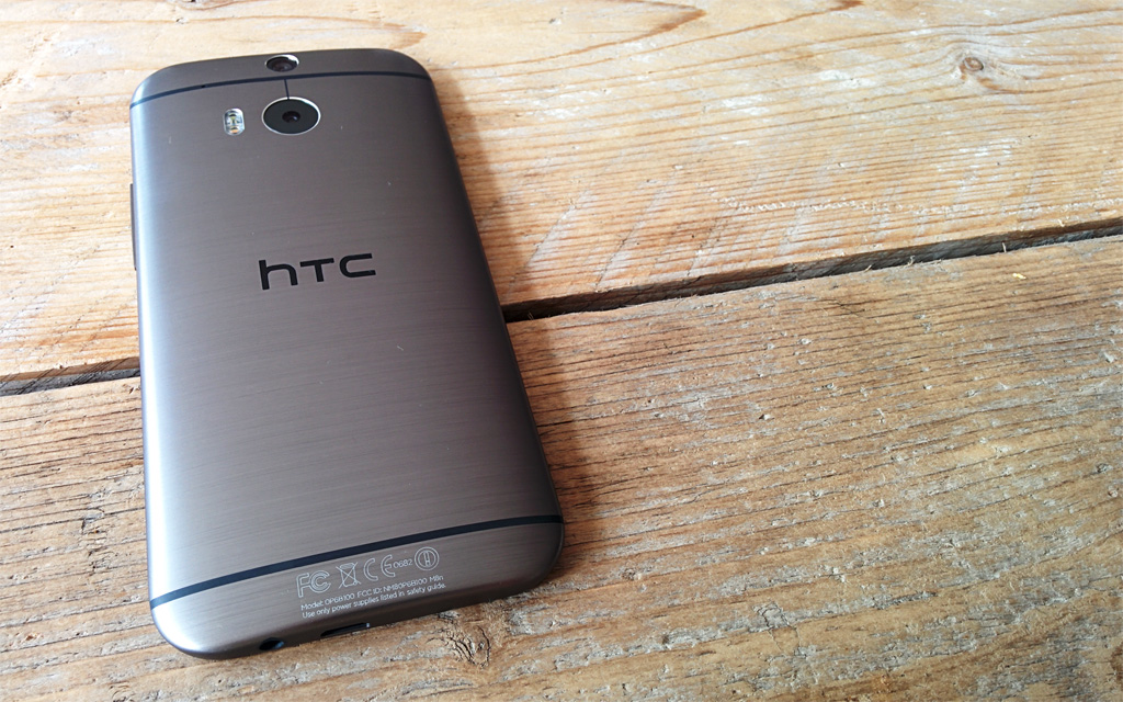 ‘Plastic versie HTC One M8 beconcurreert Galaxy S5 op prijs’