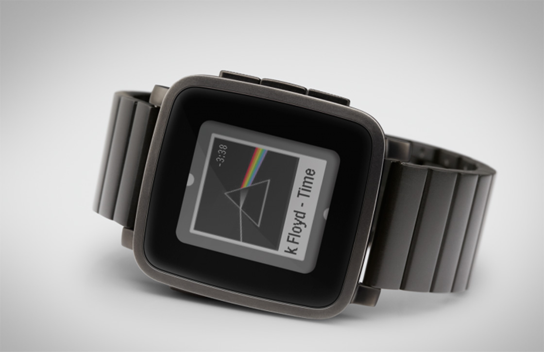 Pebble komt met metalen variant van Time-smartwatch