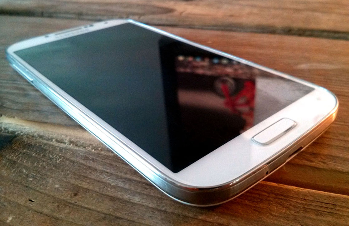 Samsung rolt Android 5.0-update uit voor Galaxy S4 in Nederland