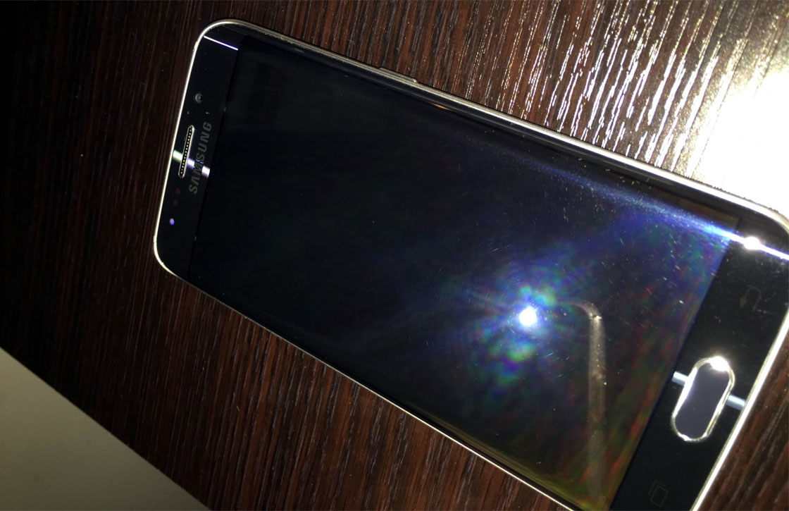 Gebruikers Samsung Galaxy S6 Edge klagen over schermproblemen
