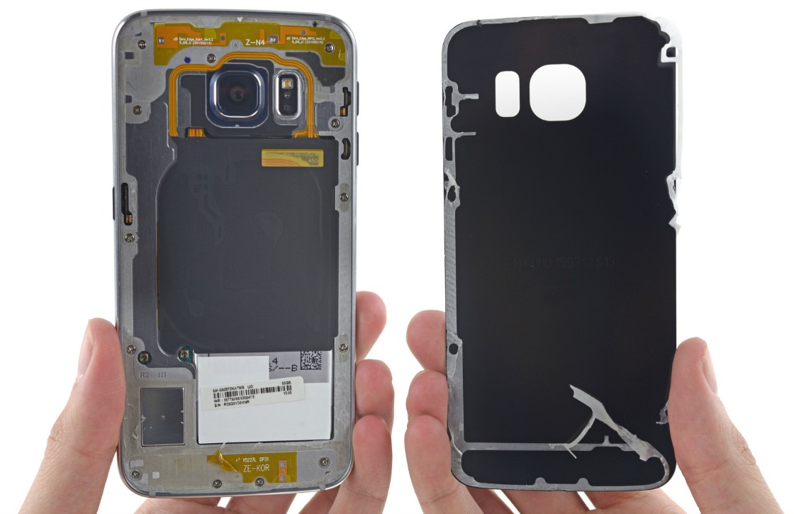 Zo ziet de Samsung Galaxy S6 er van binnen uit