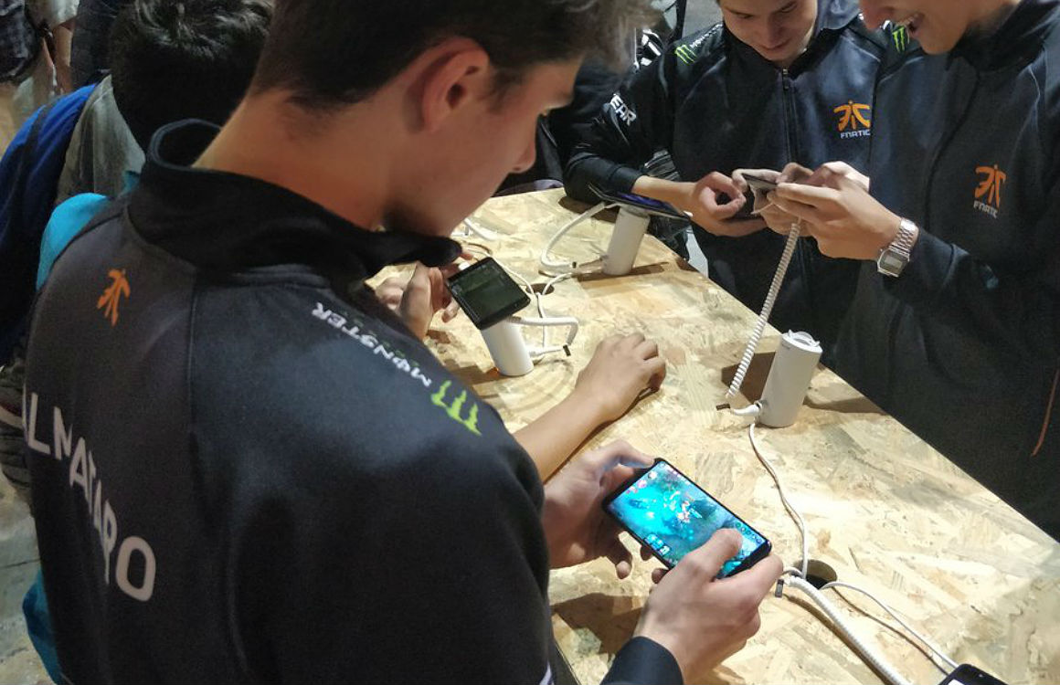 ‘OnePlus 5T in het wild gespot op game-evenement’