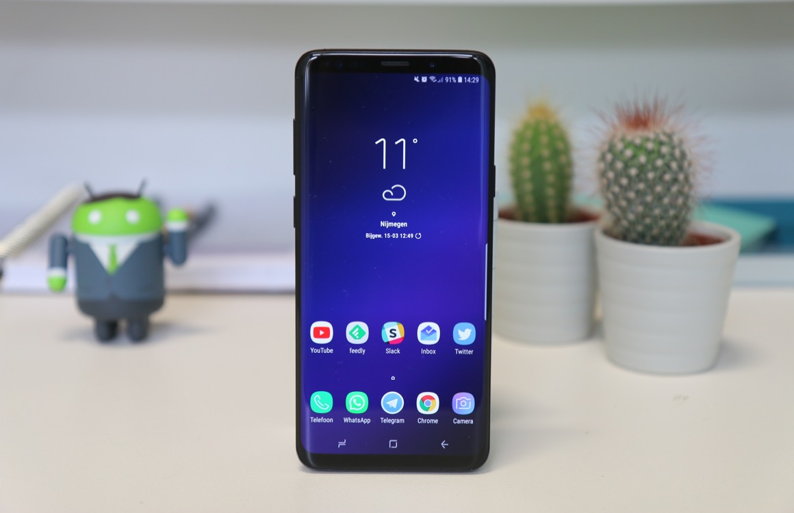 Samsung zegt nee tegen notch, stopt alles in het scherm
