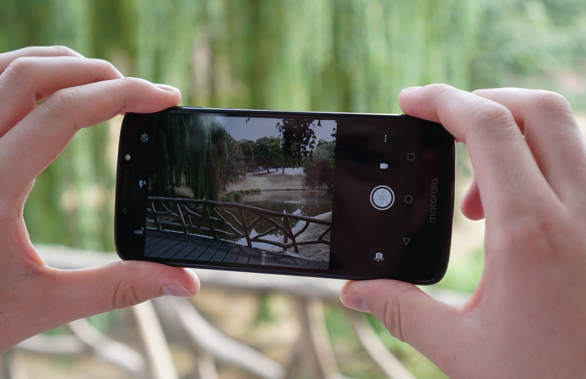Download: Moto Camera-update voegt stickers en filters toe
