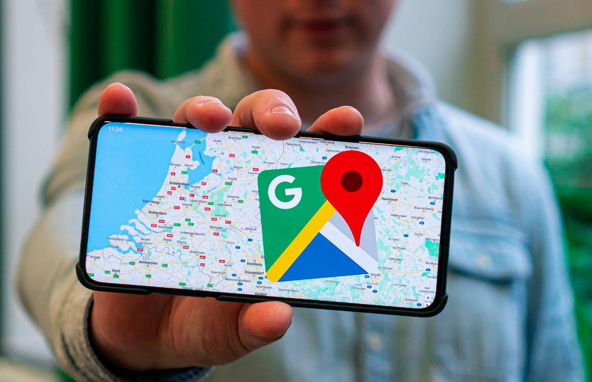 Virtuele files in Google Maps door gebruiker met 99 smartphones