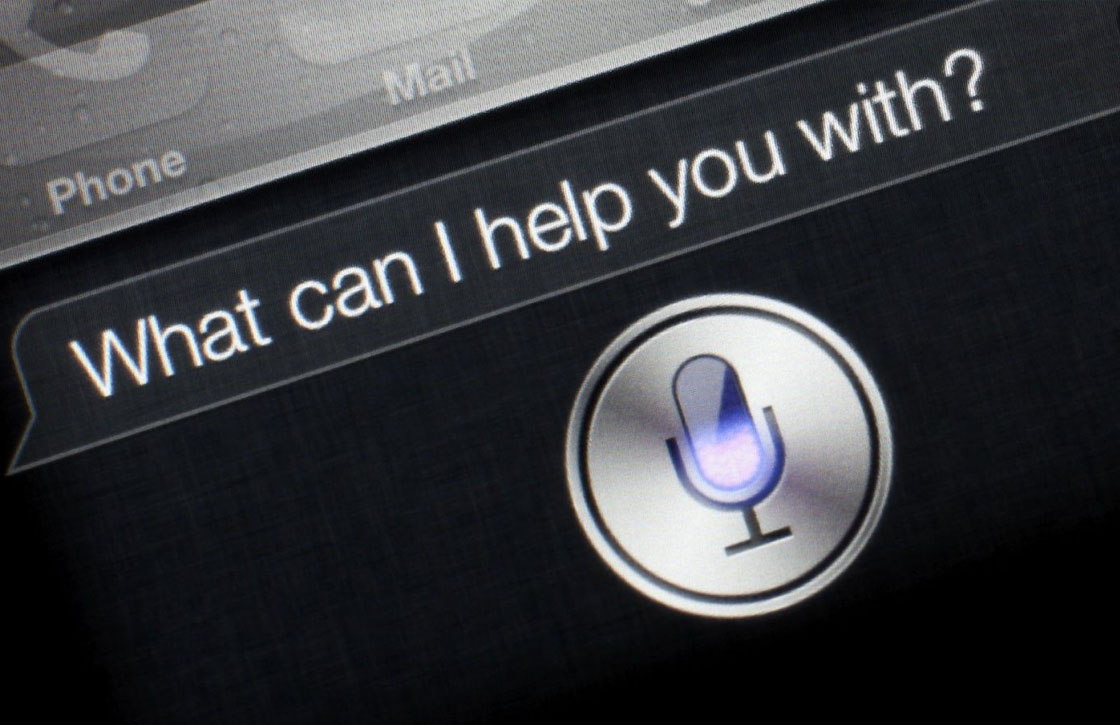 Oeps: elke vreemde heeft toegang tot je contacten via Siri