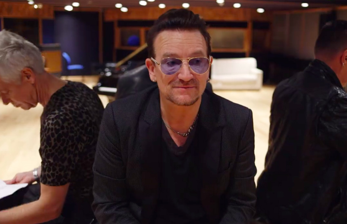 Bono zegt sorry voor automatische downloads van U2’s nieuwe album