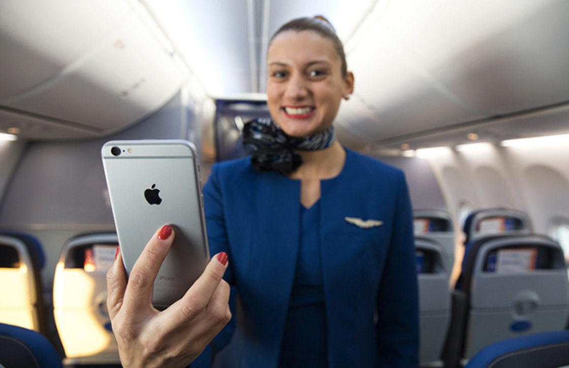 United Airlines deelt iPhone 6 Plus uit aan alle vluchtverzorgers