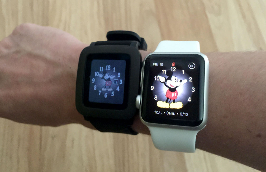 Apple Watch vs Pebble Time: welke verdient een plek om je pols?