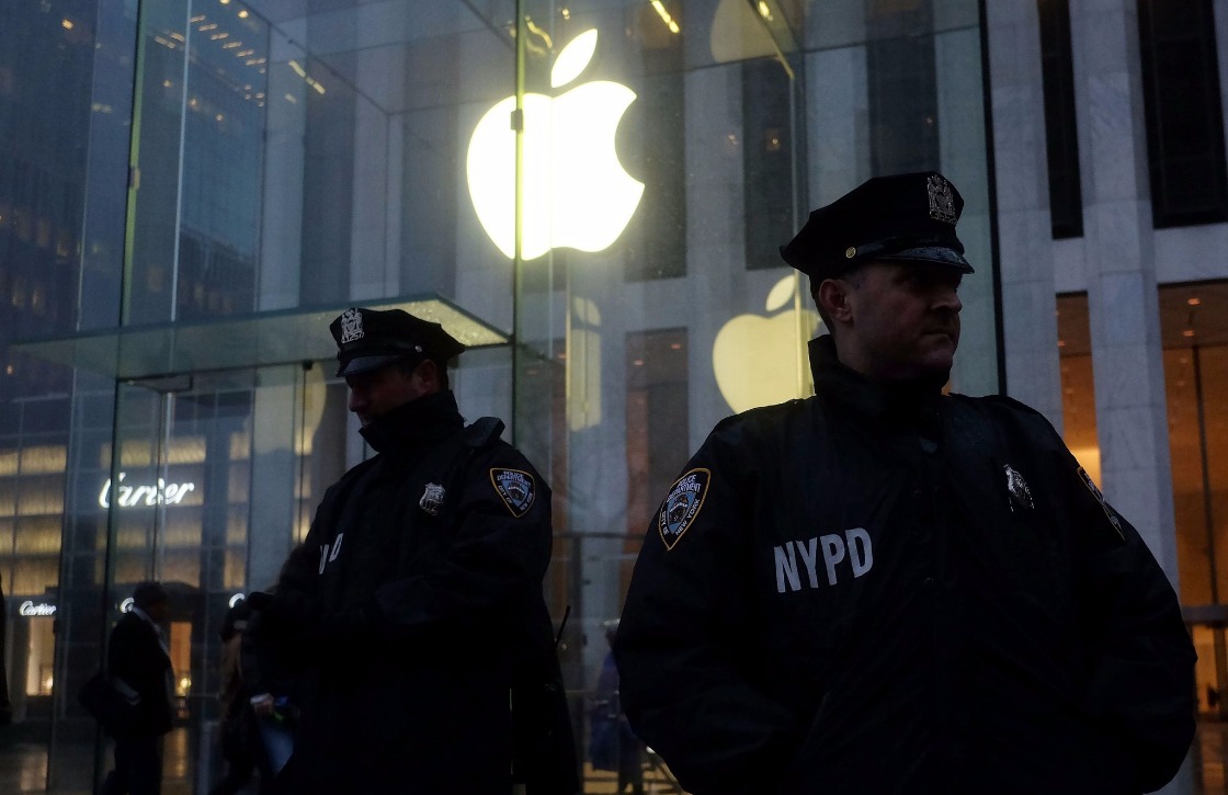 De FBI krijgt weer een iPhone niet open, onderzoekt mogelijkheden