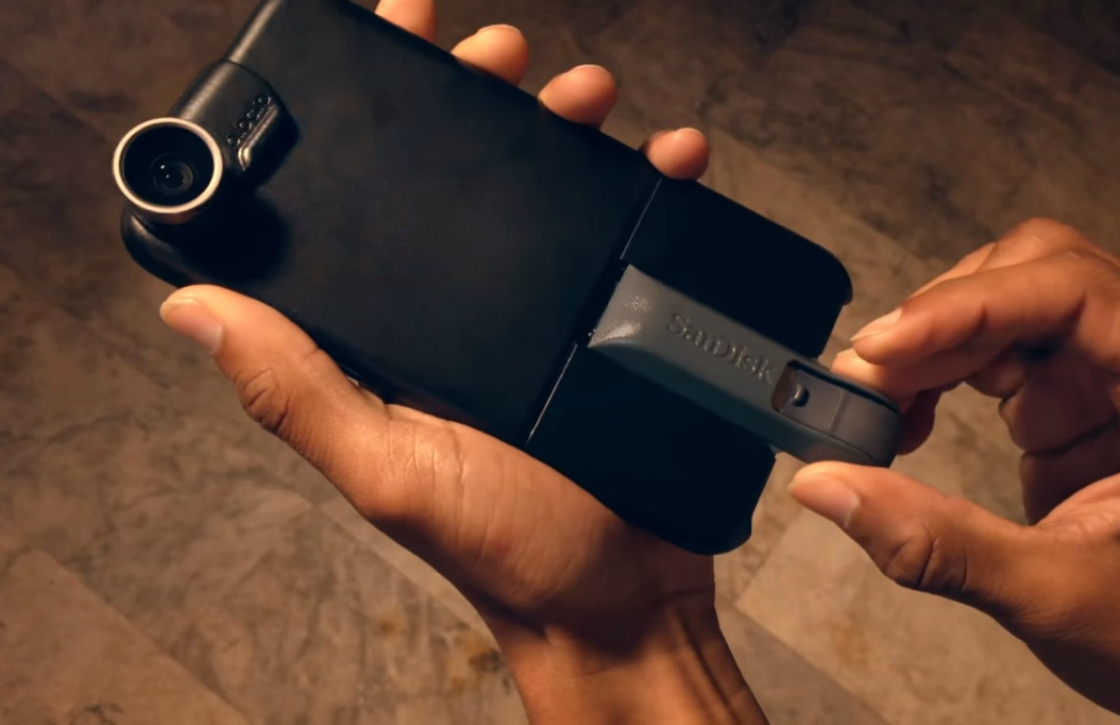 Modulaire case laat je accessoires toevoegen aan je iPhone