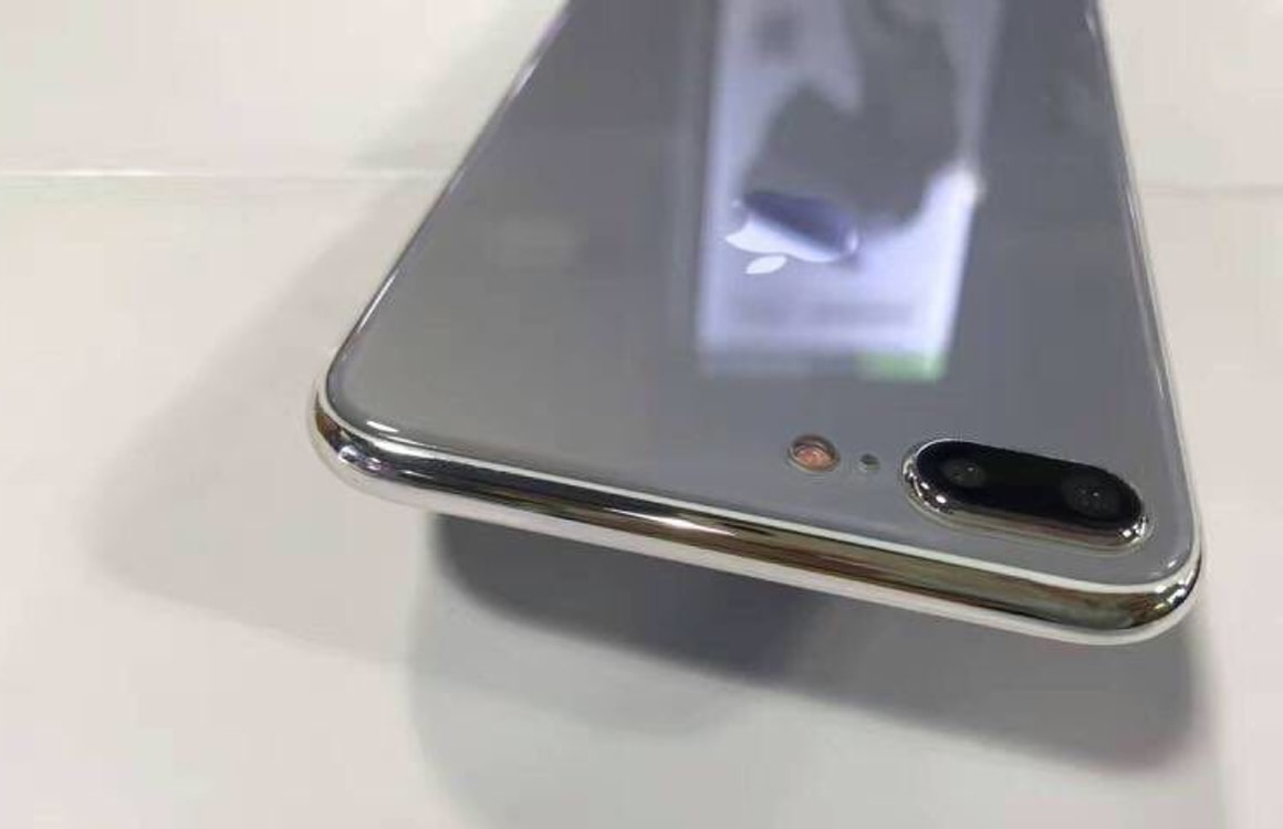 ‘Foto’s tonen iPhone 7S met glazen achterkant voor draadloos opladen’
