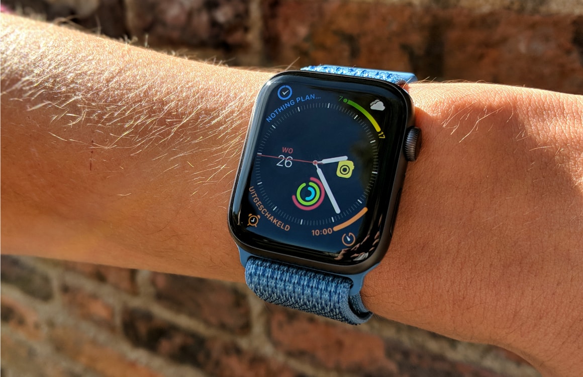 定番在庫 Apple Watch 新品未開封 Apple Watch Series 4(GPSモデル)- 40mmの通販 by rakute ｜ アップルウォッチならラクマ