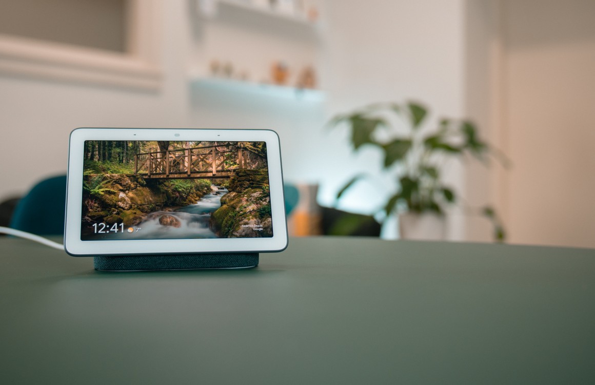 Videoreview: Google Nest Hub is handig hulpje voor in huis mét scherm